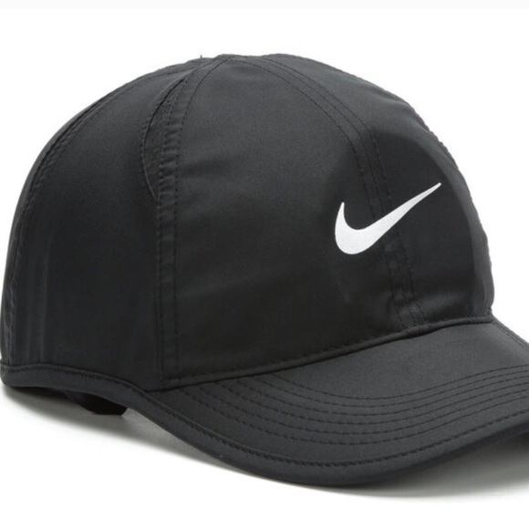 Nike Featherlight Dri-Fit Classic Baseball Hat - Picture 3 of 11